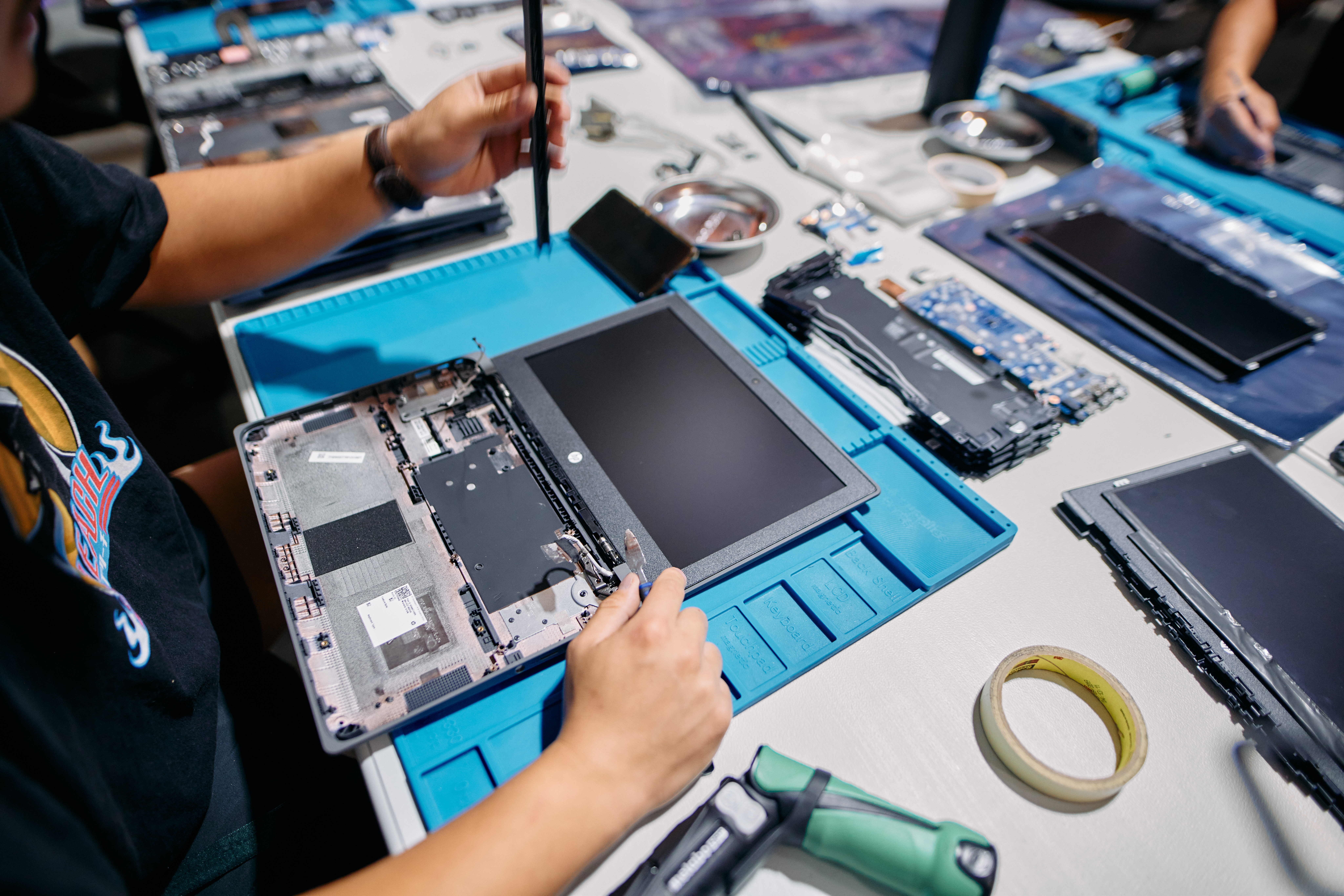 Vivacity_Tech_Warehouse_Shots_August_2022_Photo_by_Joe_Lemke_021